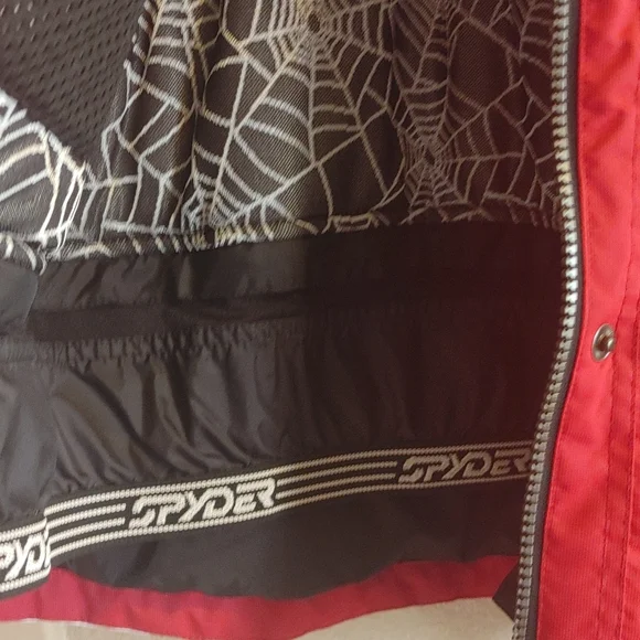 Gorgeous warm spyder jacket♥️ - Picture 7 of 9